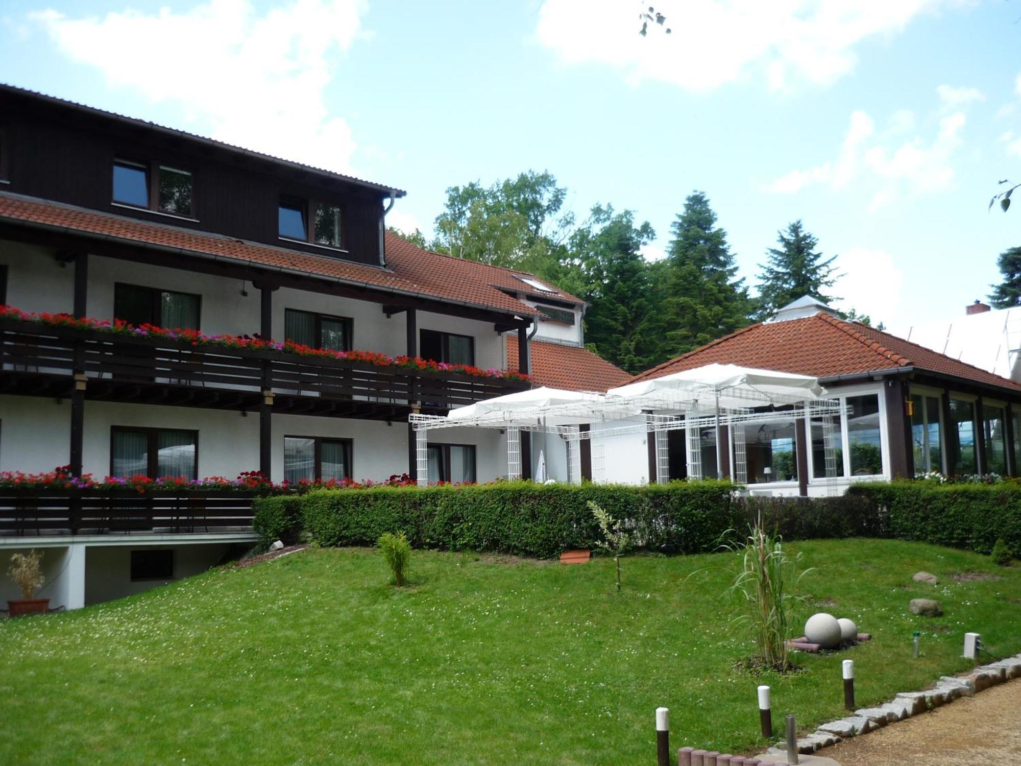 Hotel Forsthaus Берлин Екстериор снимка
